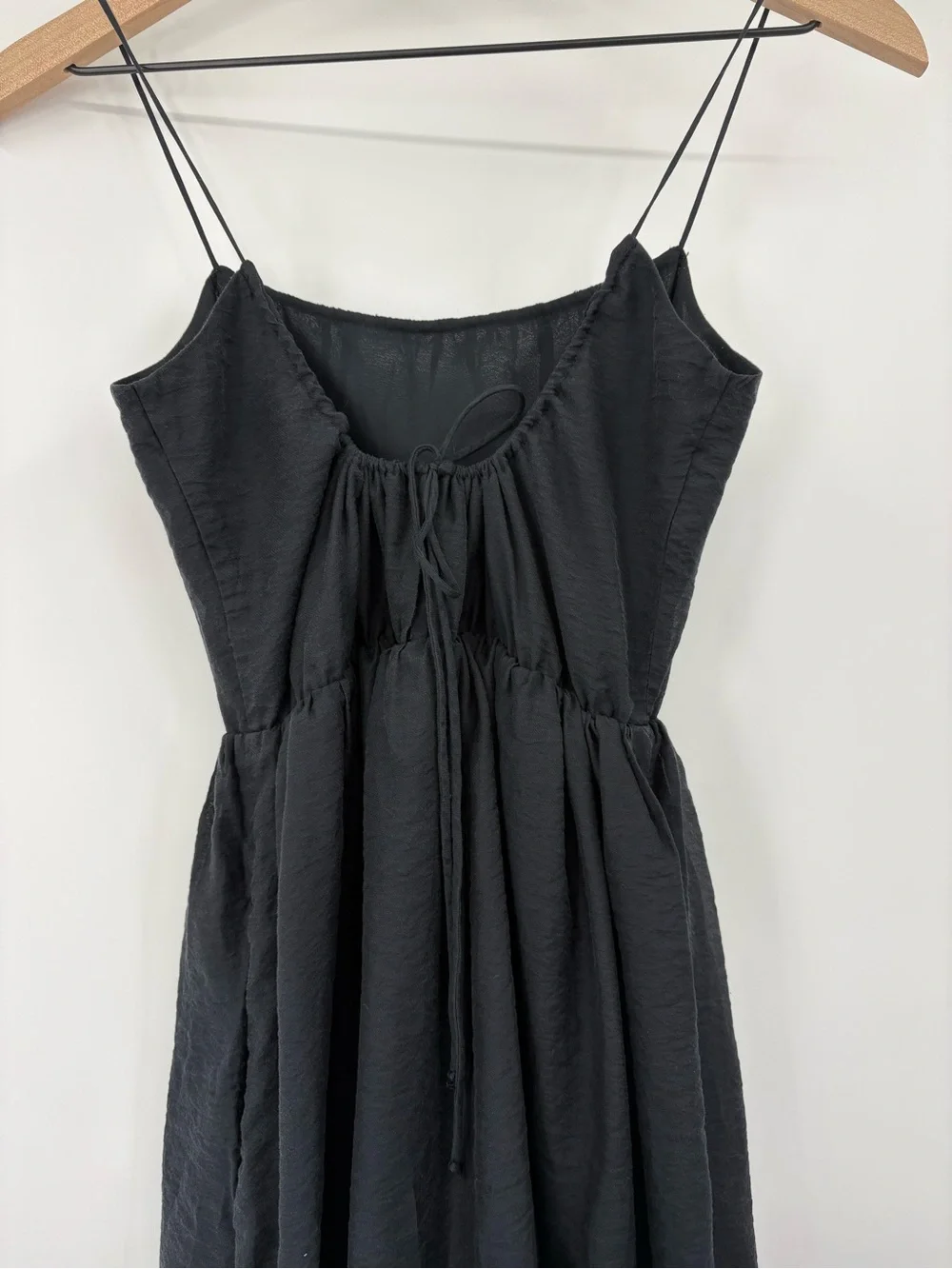 Abercrombie Low Back Tiered Maxi Dress XS Black Open Back Pockets